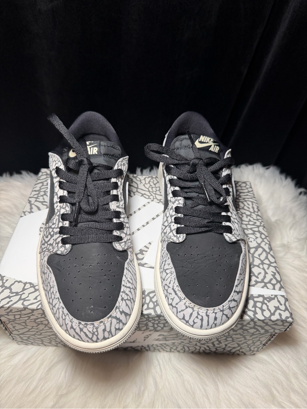 Nike Air Jordan 1 Retro Low OG 'Black Cement' CZ0775-001 Women’s Size 9 - Picture 4 of 13